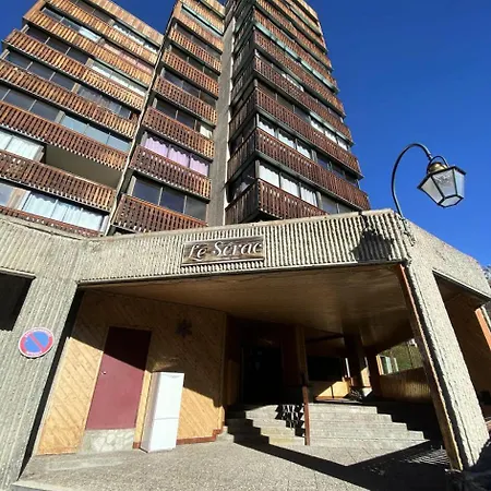 Апартаменты Serac - Location: En De La Station Mae-9020 *