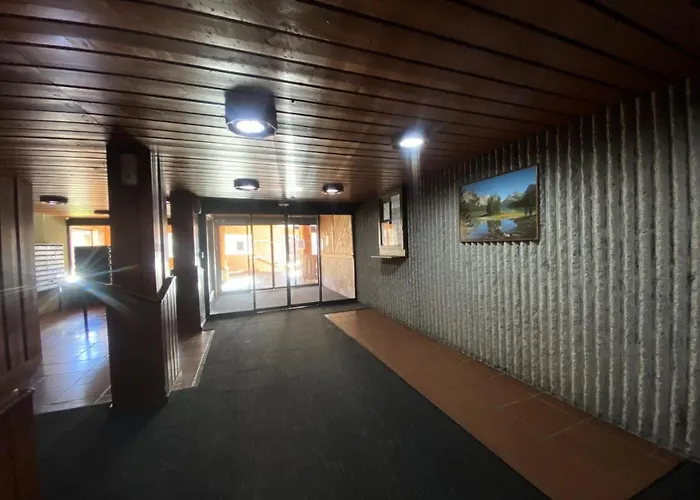 Daire Serac - Location: En De La Station Mae-9020 *