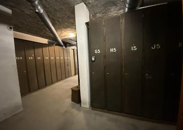 Serac - Location: En De La Station Mae-9020 Daire